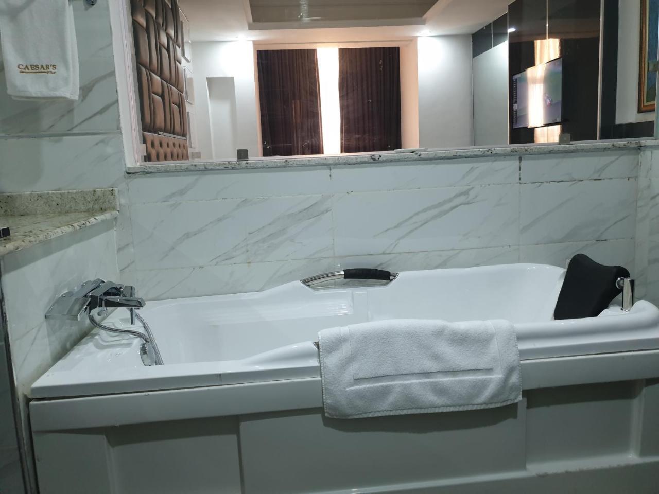 Caesar'S Luxury Hotel レッキ エクステリア 写真